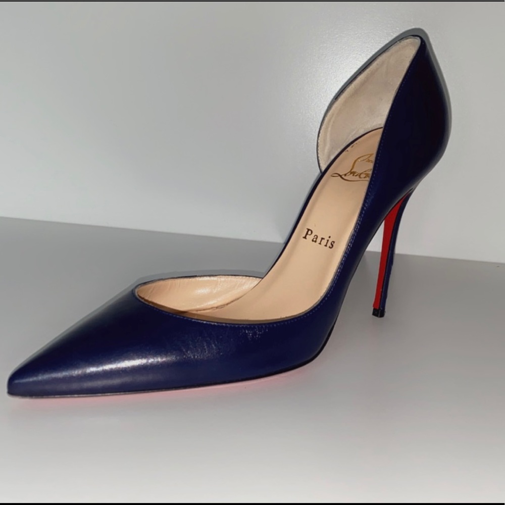 Christian Louboutin navy heel SIZE 39